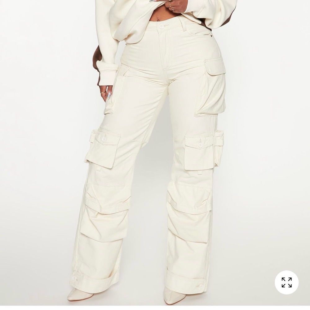 Women's Cream Cargo Pants